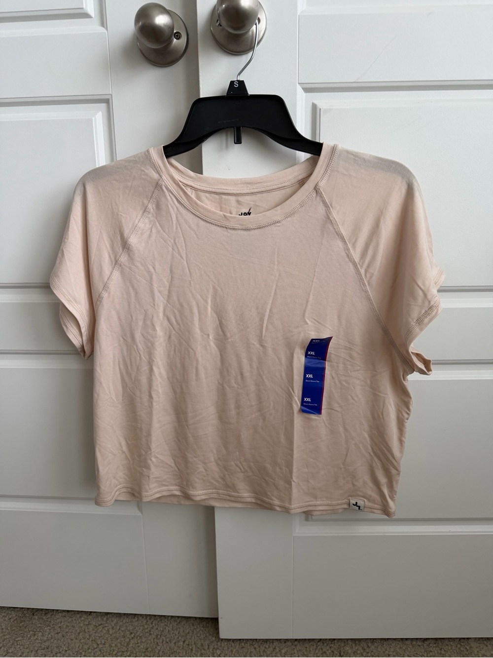 NWOT JoyLab Light Pink Short Sleeve Crop Tee